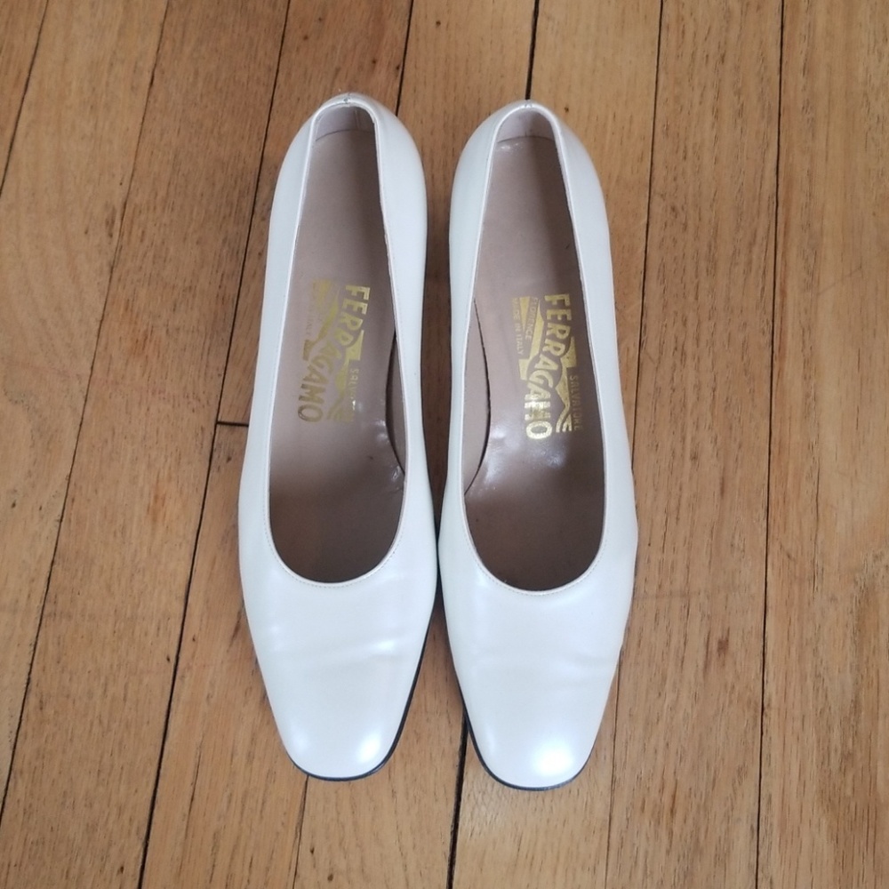 Salvador Ferragamo leather shoes